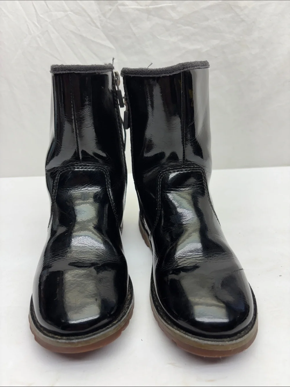 UGG Patent leather with zipper on side, size 12 toddler girl, box 72